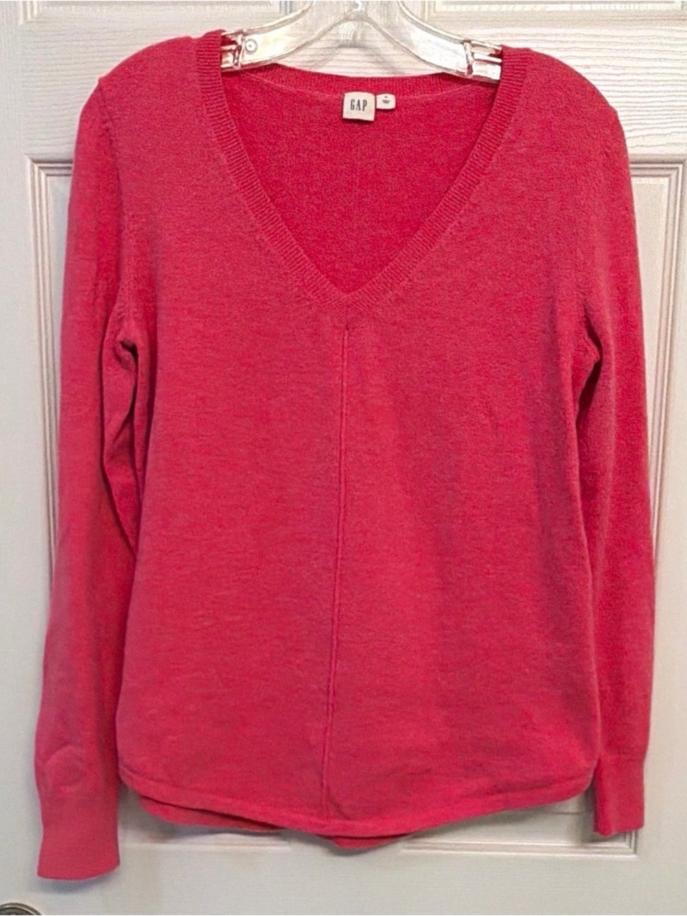 GAP Women’s M Pink Solid V-Neck Long Sleeve Knit Pullover Sweater Wool Blend